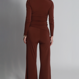 KAHVERENGİ DRAPE DETAY VÜCUDU SARAN TOP PANTOLON TAKIM